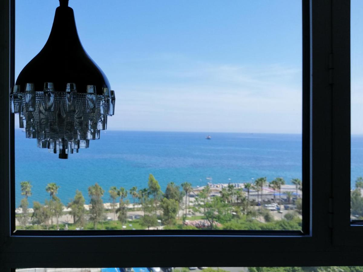 A City-Center Seaview Penthouse At Oceanic Limasol Dış mekan fotoğraf